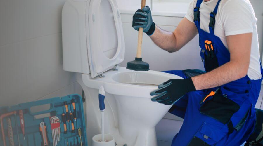 Local expert plumbing services in Yatahey, NM